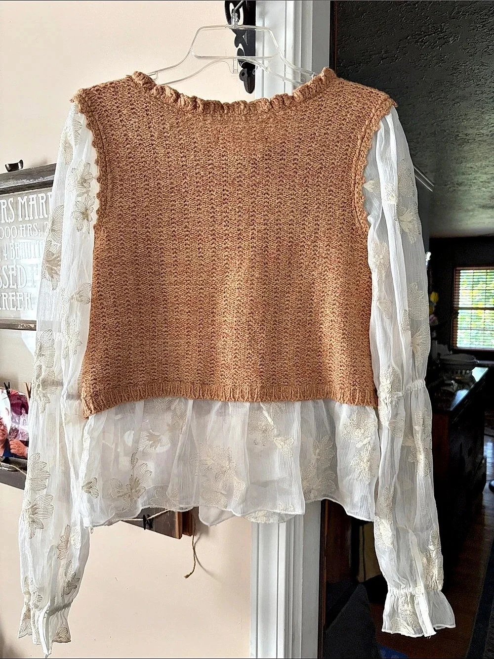 Anthropologie Floral Knit Blouse Brown & White Small